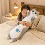 Peluche Alargado para Dormir Abrazados o como Almohada de Gato - Imagen 2