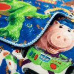 Manta para Niños Azul Estampado de Juguetes - Imagen 3