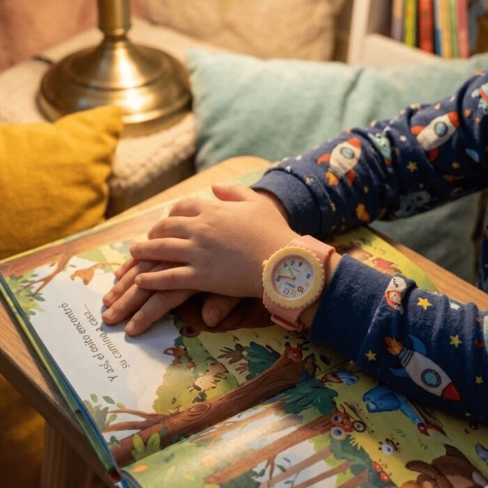 Reloj Colorido para Niños color Rosa y Amarillo - Imagen 3