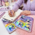 Cuaderno 3D Animado de Gatita y Amigos Morado - Imagen 4