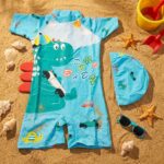 Ropa de Baño para Niño UV Dinosaurio Verde Jugando con Autos