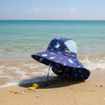 Sombrero con Silbato con Diseño de Pececitos Azul Oscuro