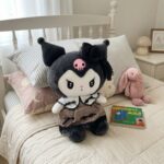 Peluche Kawaii Gatita Tierna con Vestido Oscuro