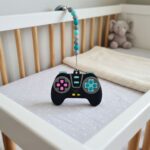 Mordedor para Bebe forma de Mando Negro - Imagen 2