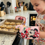 Guante de Horno y Toma Olla Minnie Mouse Rosa - Imagen 2
