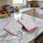 Guante de Horno y Toma Olla Snoopy con Corazones Blanca - Imagen 2