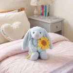 Peluche Coneja con Girasol Celeste 38 cm - Imagen 4